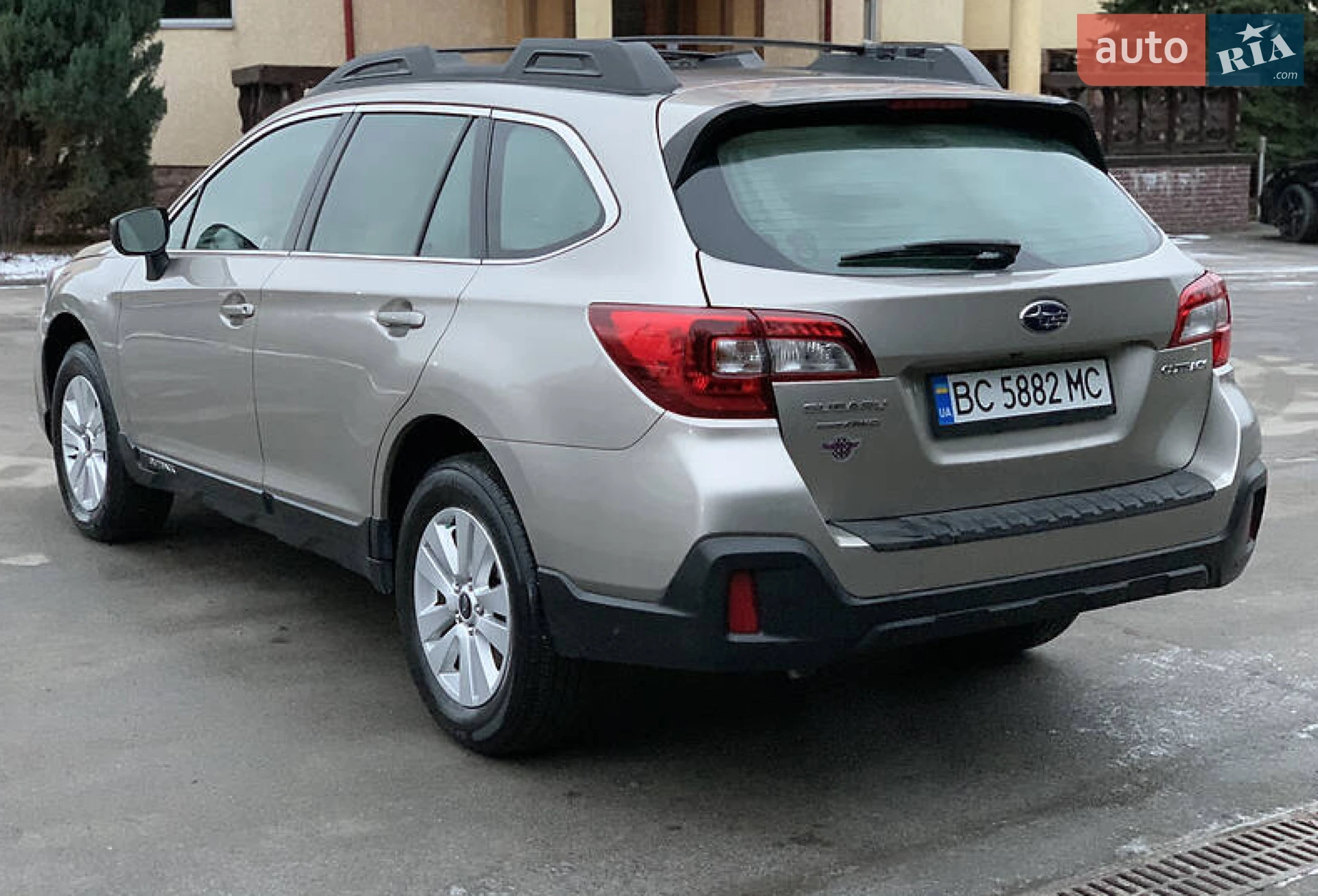 2017 Subaru Outback - мініатюра 10