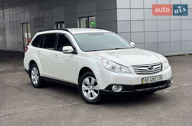 Subaru Outback 2011