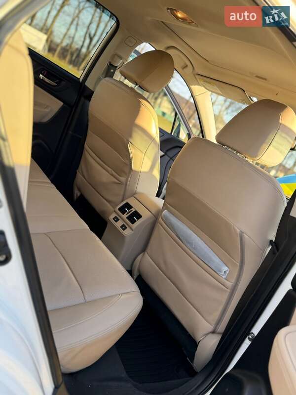 Универсал Subaru Outback 2015 в Подольске