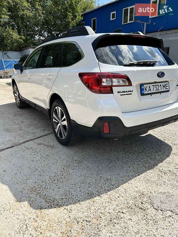 Універсал Subaru Outback 2018 в Києві
