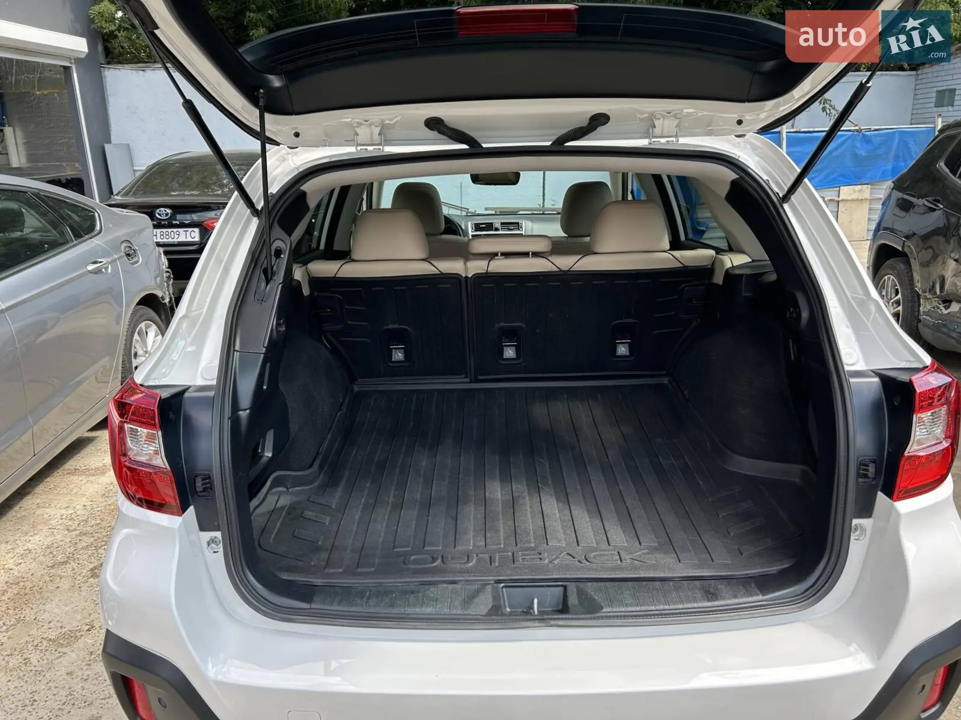 2018 Subaru Outback - мініатюра 8