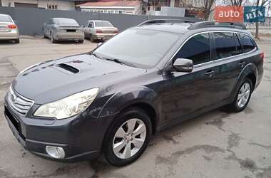 Универсал Subaru Outback 2010 в Киеве