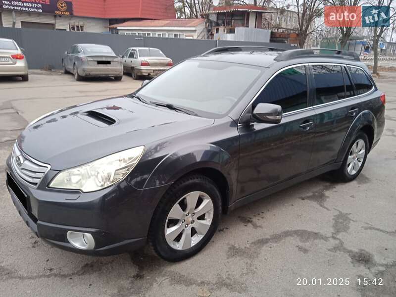 Subaru Outback 2010