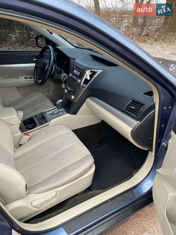 Універсал Subaru Outback 2013 в Києві