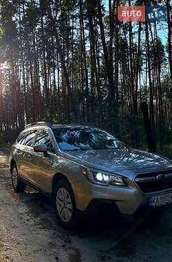 Универсал Subaru Outback 2018 в Киеве