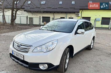 Универсал Subaru Outback 2011 в Львове