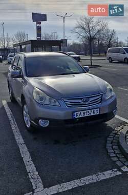 Subaru Outback 2011