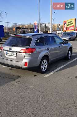 Універсал Subaru Outback 2011 в Онуфріївці