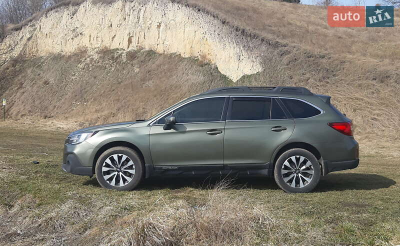 Универсал Subaru Outback 2017 в Луцке