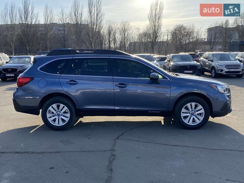 Універсал Subaru Outback 2018 в Дніпрі