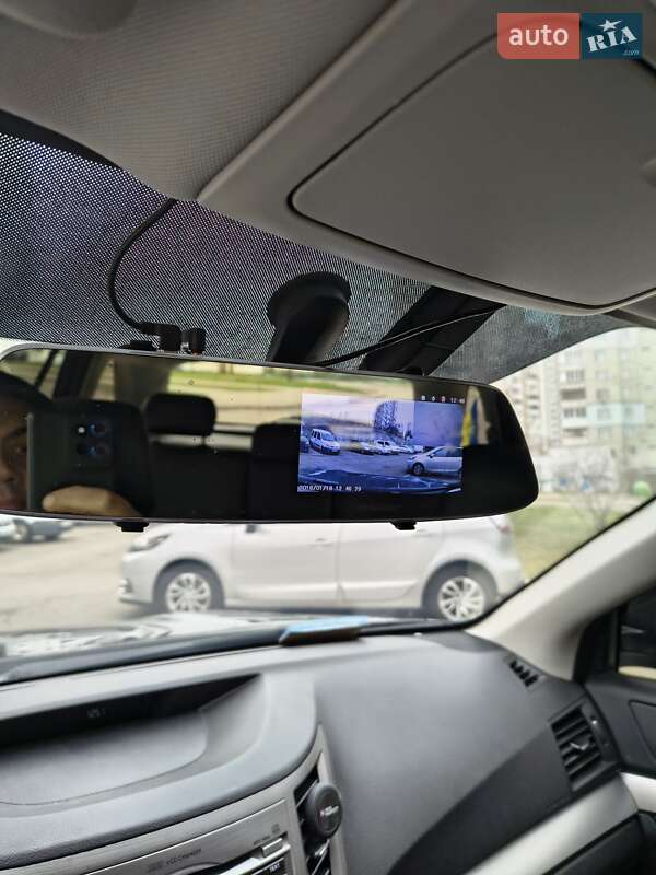 Универсал Subaru Outback 2011 в Киеве