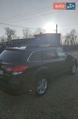 Универсал Subaru Outback 2014 в Сторожинце