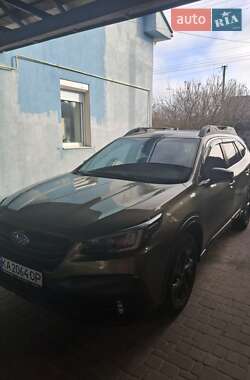 Внедорожник / Кроссовер Subaru Outback 2022 в 