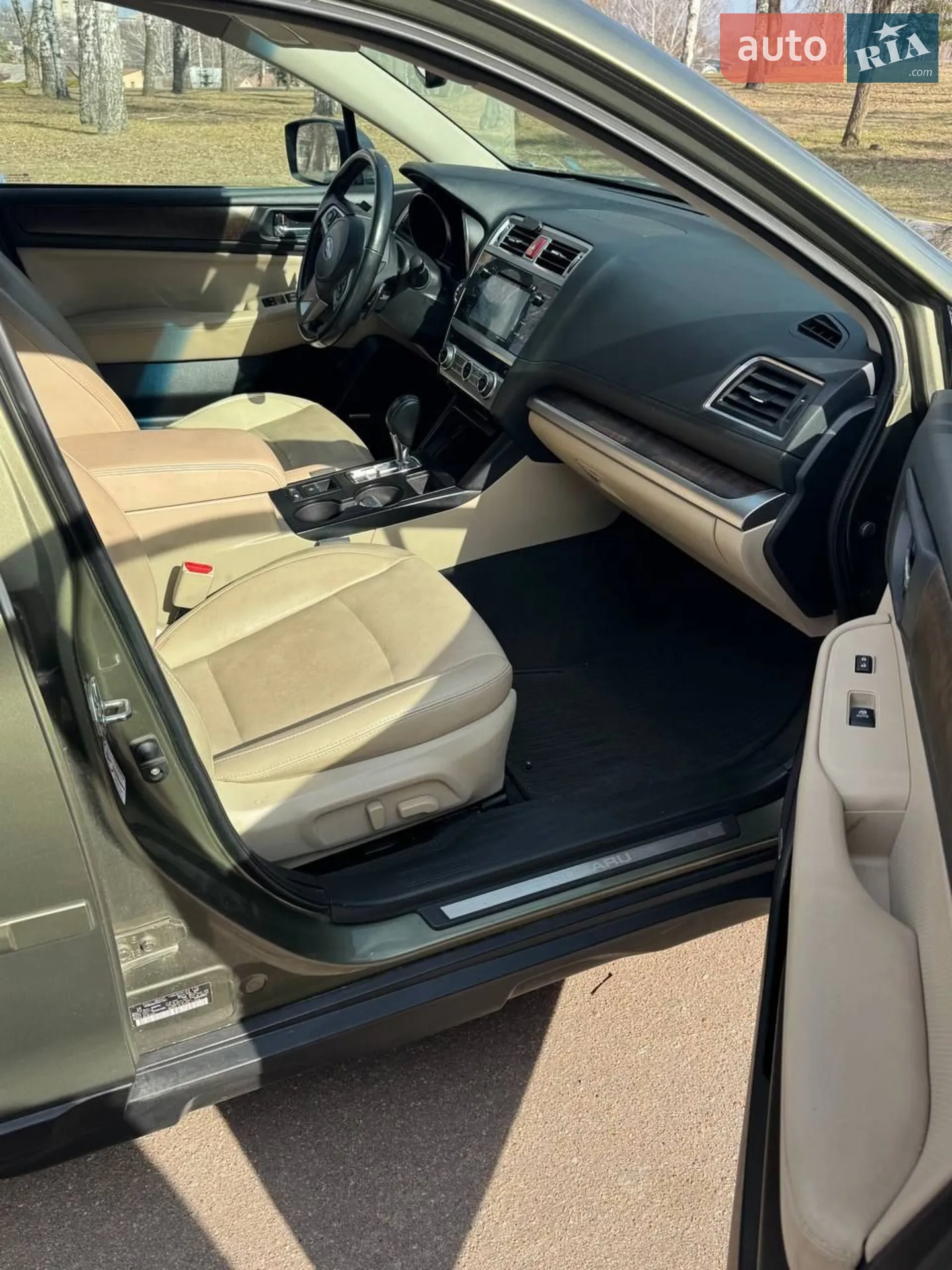 2016 Subaru Outback - мініатюра 2