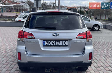 Универсал Subaru Outback 2011 в 