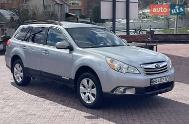 Универсал Subaru Outback 2011 в 