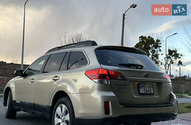 Универсал Subaru Outback 2010 в 