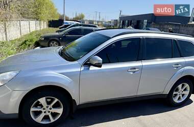 Универсал Subaru Outback 2012 в 