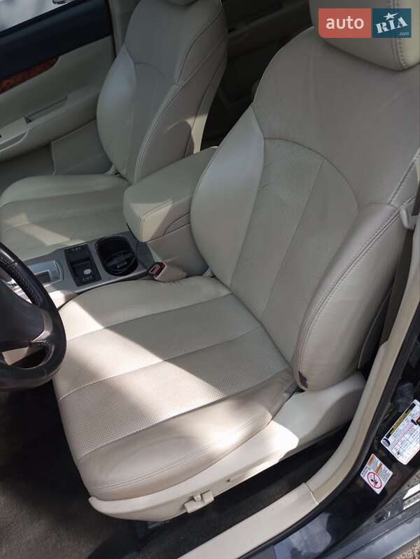 Універсал Subaru Outback 2012 в Дрогобичі