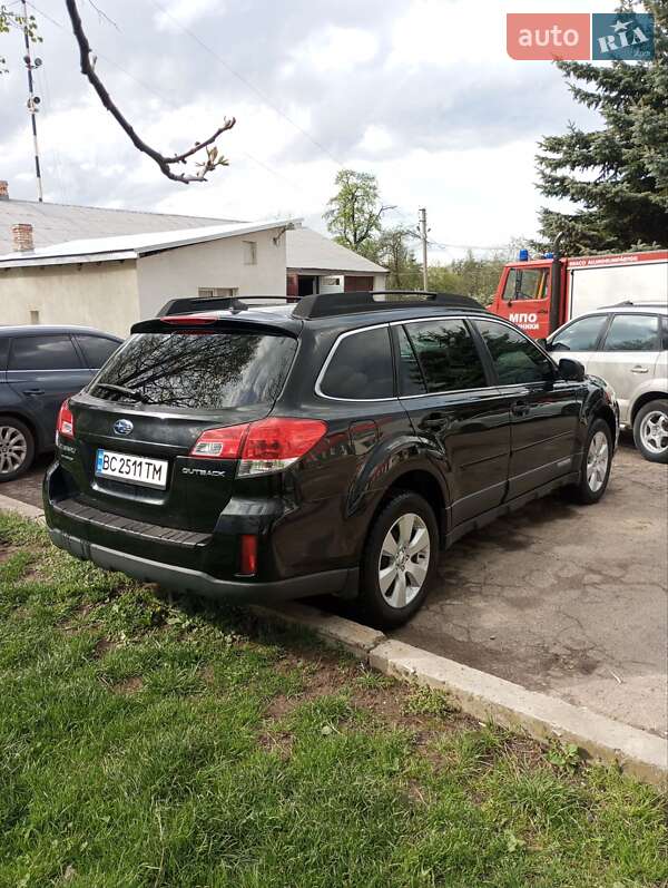 Універсал Subaru Outback 2012 в Дрогобичі