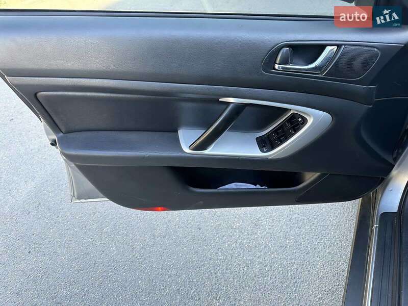 Универсал Subaru Outback 2008 в Днепре