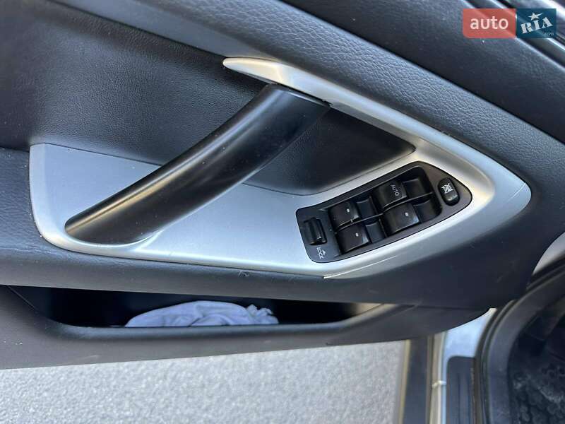 Универсал Subaru Outback 2008 в Днепре