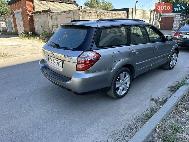 Универсал Subaru Outback 2008 в Днепре