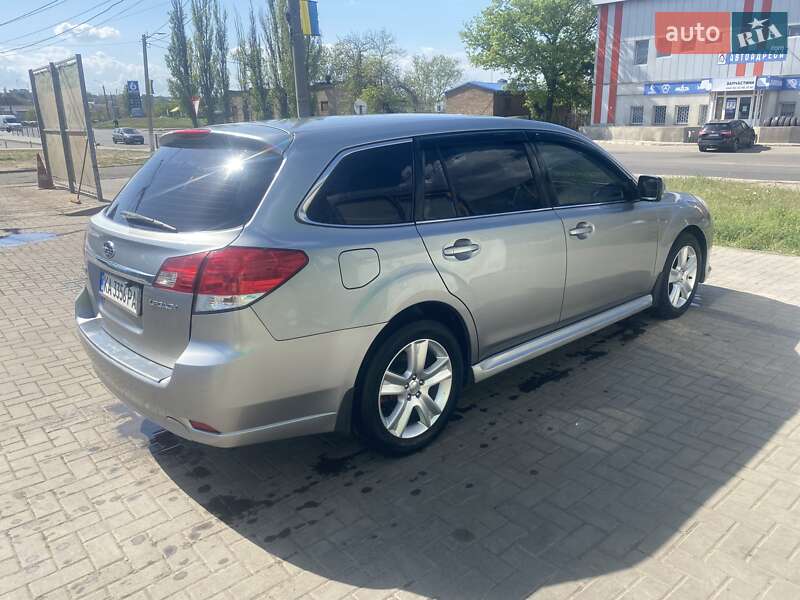 Subaru Outback 2010