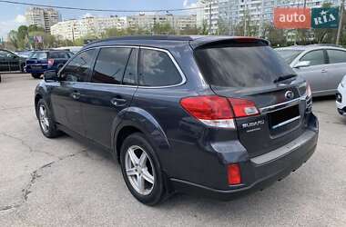 Универсал Subaru Outback 2010 в 