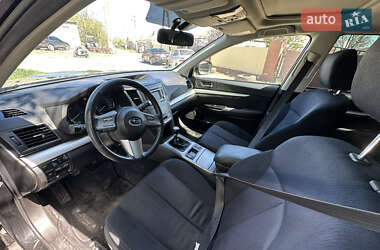 Универсал Subaru Outback 2012 в 