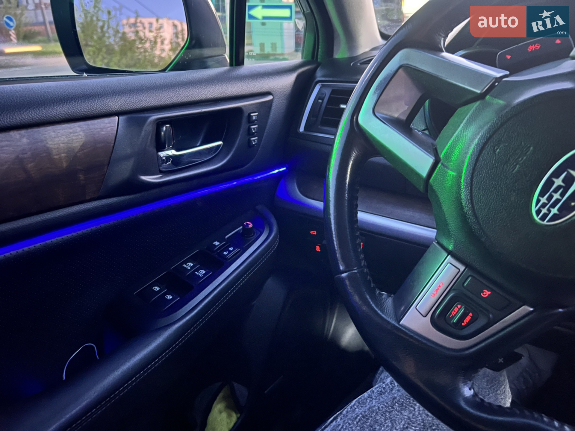 2015 Subaru Outback - мініатюра 2