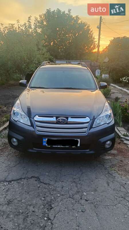 Универсал Subaru Outback 2014 в Березному