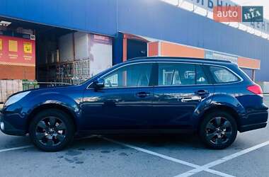 Универсал Subaru Outback 2010 в Каменском