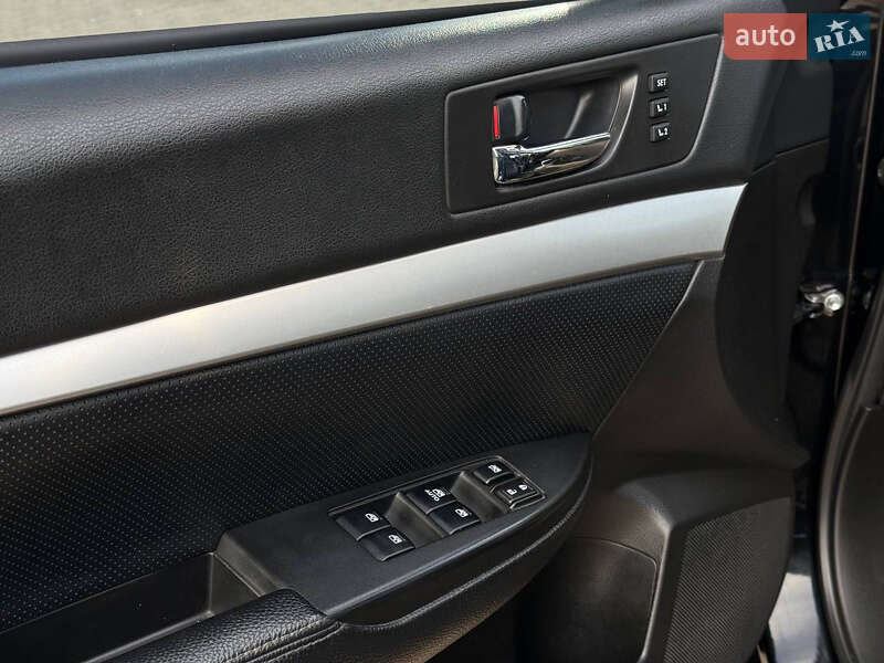 Універсал Subaru Outback 2013 в Києві