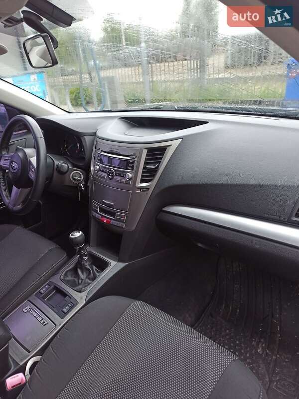 Универсал Subaru Outback 2010 в Львове фото 8 Универсал Subaru Outback 2010 в Львове