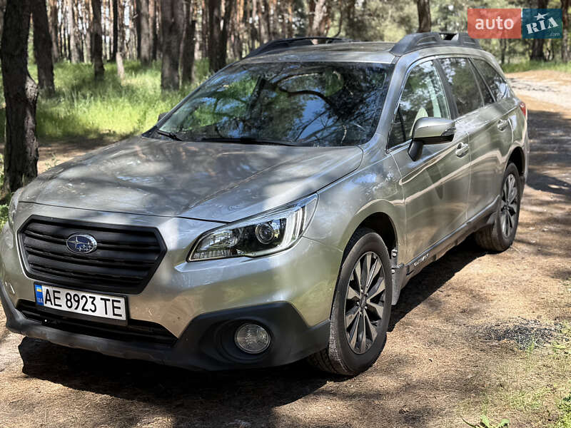 Универсал Subaru Outback 2015 в Каменском