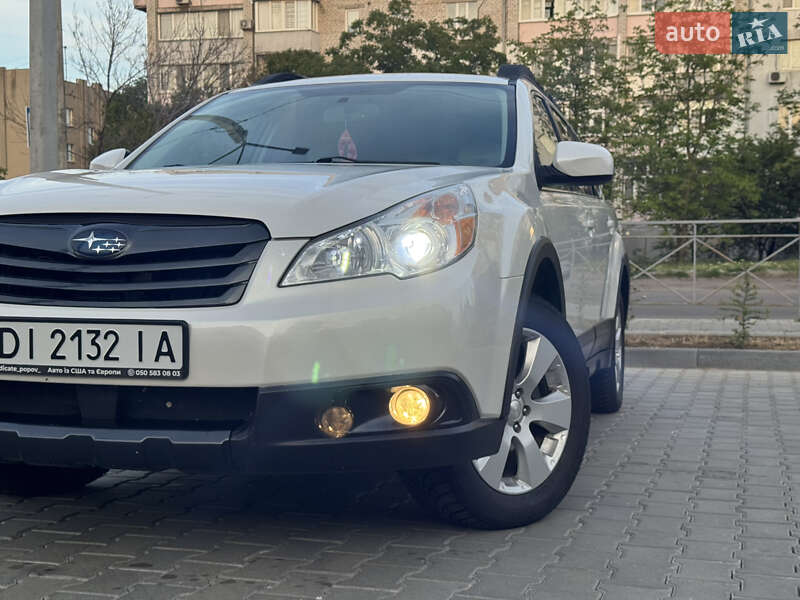 Універсал Subaru Outback 2010 в Миколаєві