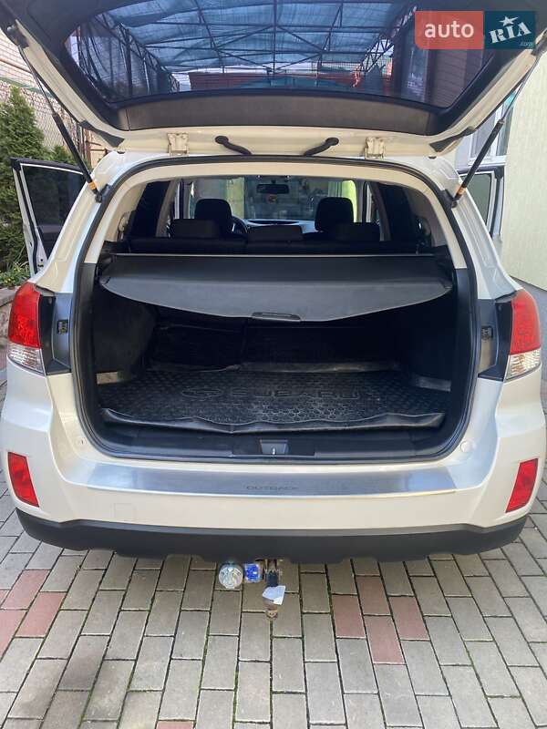 Універсал Subaru Outback 2014 в Миколаєві