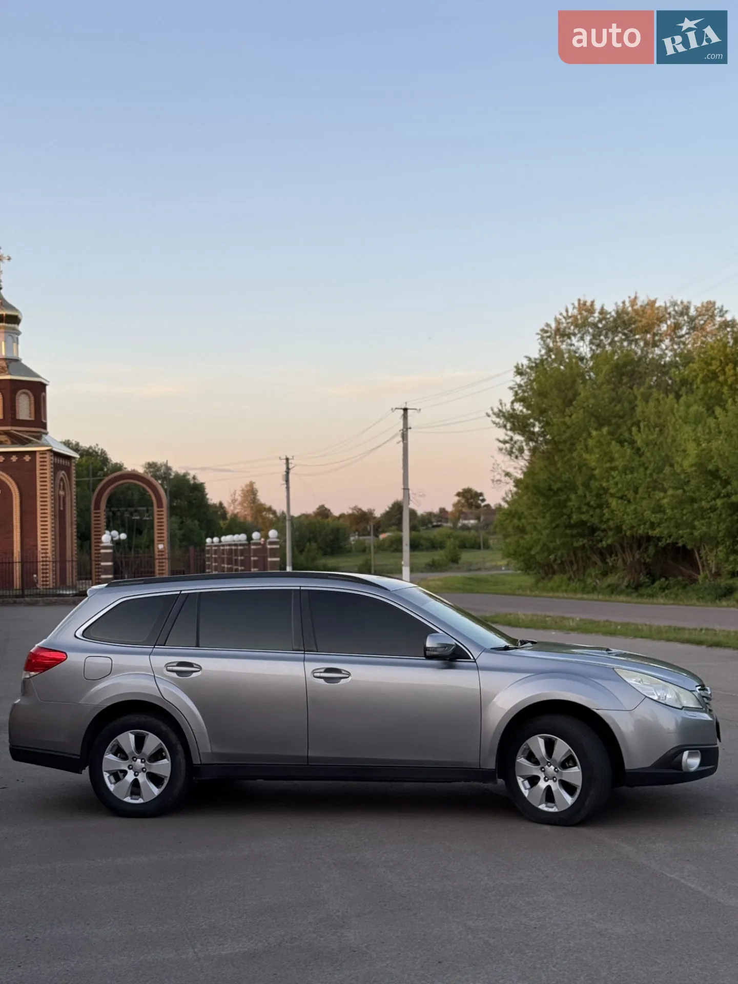 2010 Subaru Outback - мініатюра 11