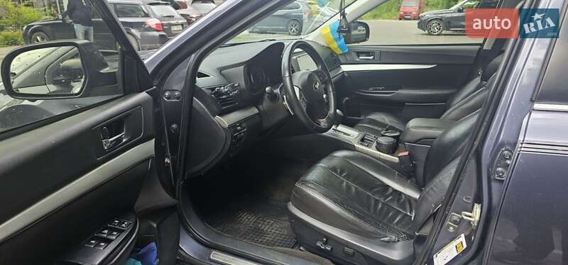 Універсал Subaru Outback 2013 в Львові