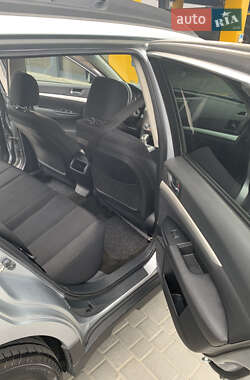 Универсал Subaru Outback 2012 в 