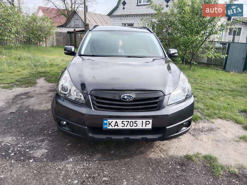 Универсал Subaru Outback 2011 в 