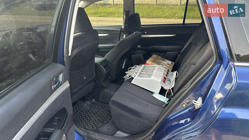 Універсал Subaru Outback 2010 в Львові