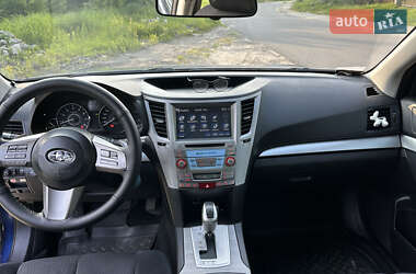 Универсал Subaru Outback 2010 в 