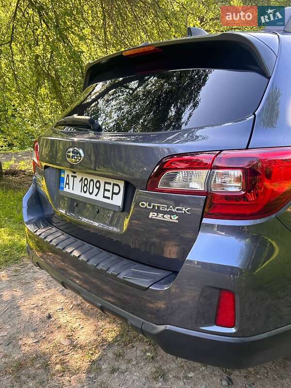 Универсал Subaru Outback 2016 в Косове
