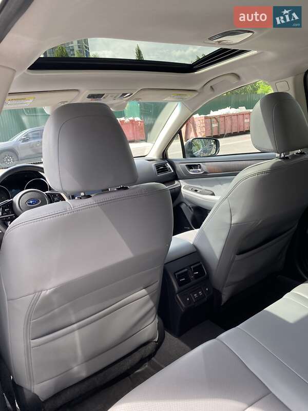 Универсал Subaru Outback 2019 в Киеве