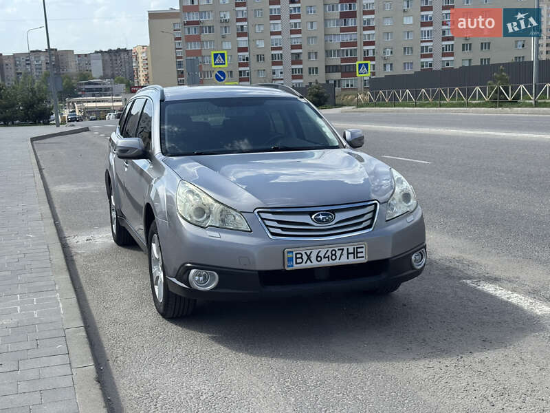 Универсал Subaru Outback 2011 в Хмельницком
