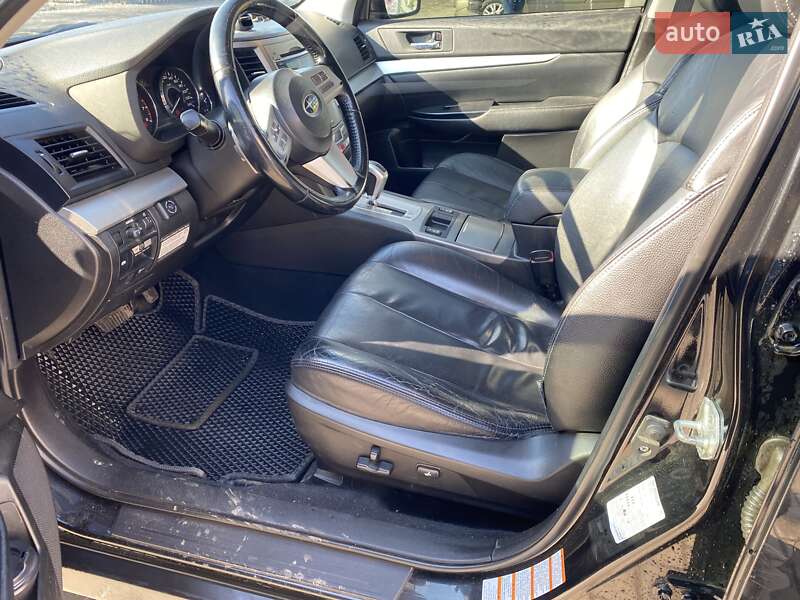 Универсал Subaru Outback 2010 в Лубнах