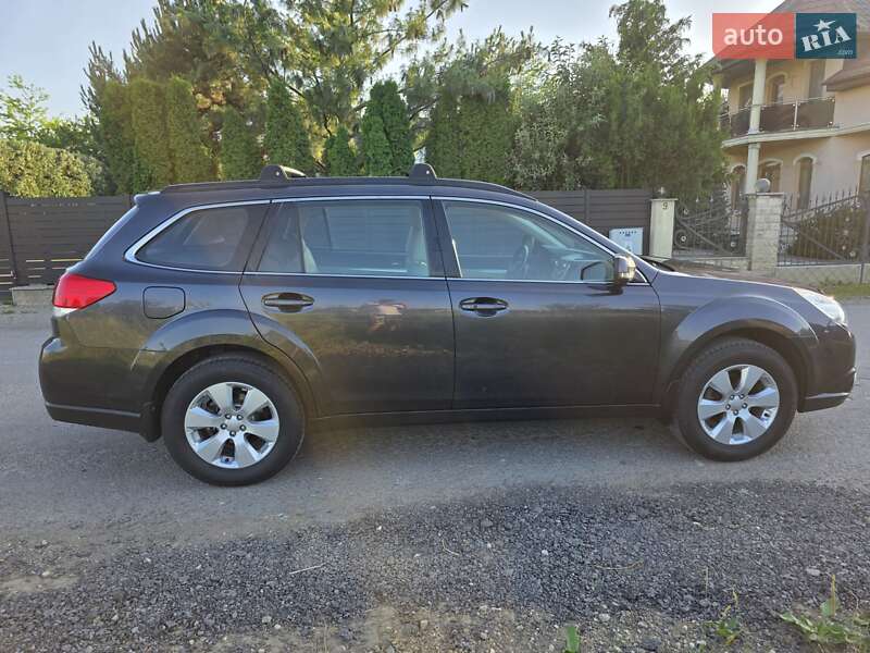 Универсал Subaru Outback 2009 в Херсоне