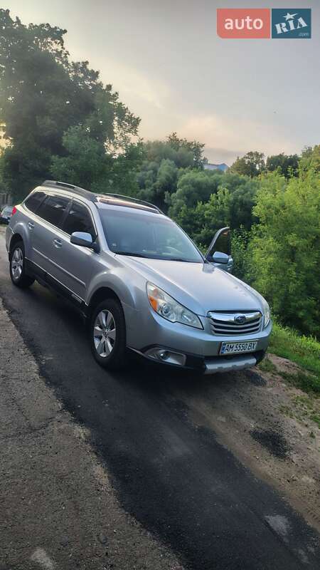 Универсал Subaru Outback 2012 в Житомире